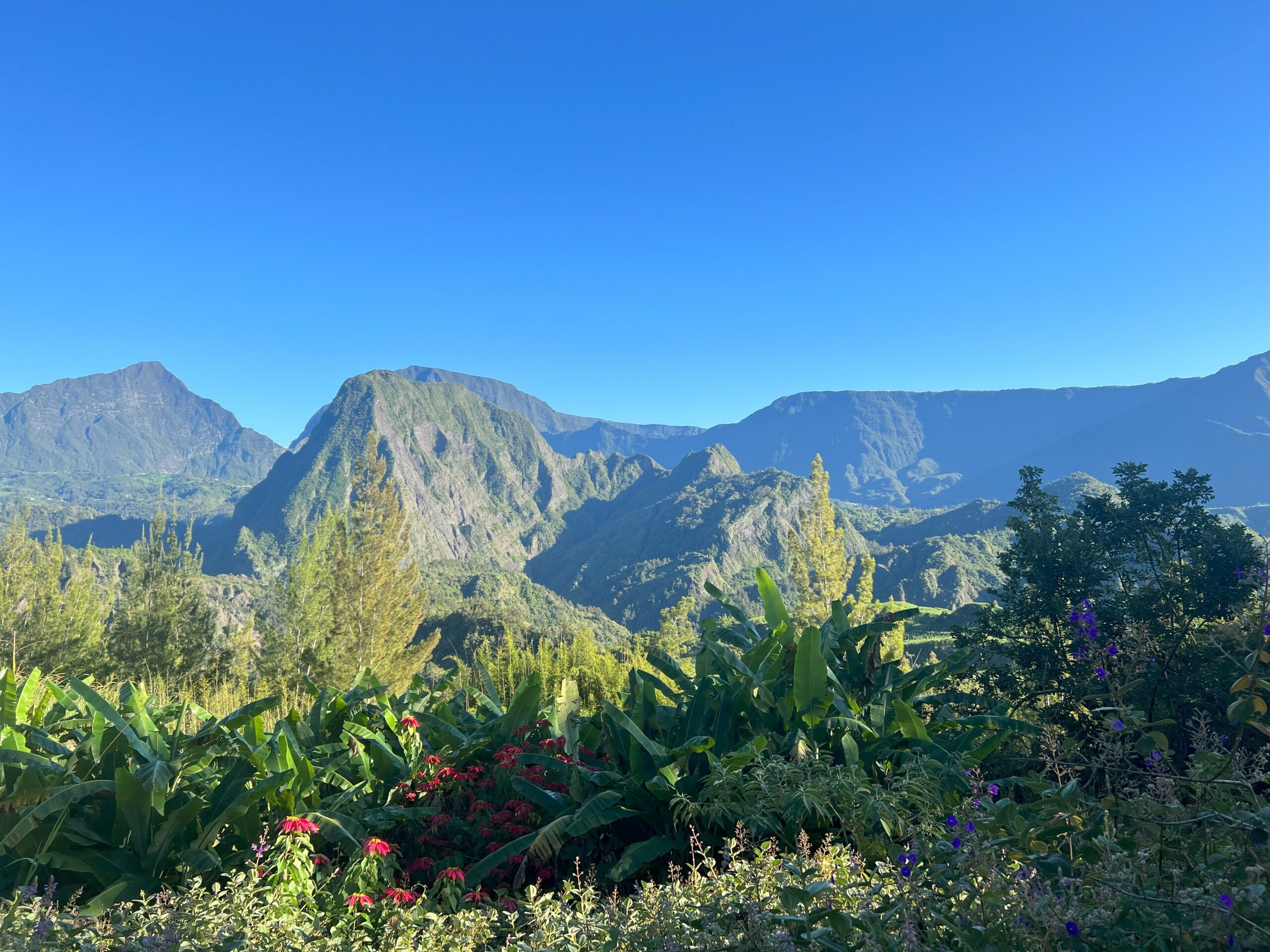 🇷🇪 Bridal Veil Waterfall, Salazie Circus – Roulof Vanilla Plantation – Petit Bazar – Saint-André – Saint-Benoît – Saint-Philippe – Reunion Island