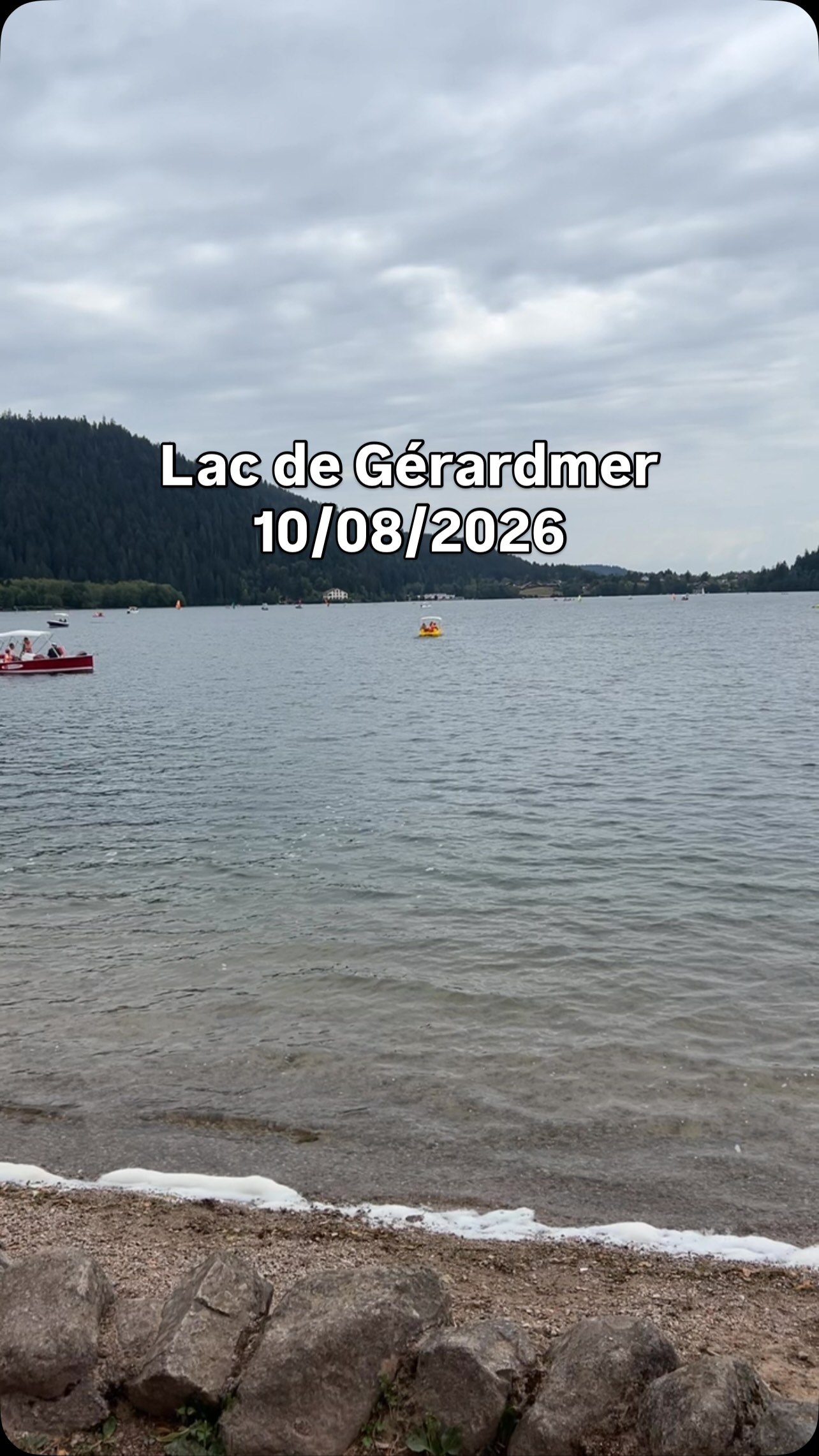 Gérardmer - Der See und das Chalet unter Tannen