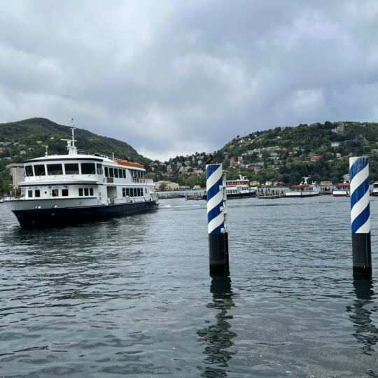 Italie - Lac de Côme : Ferry entre Côme et Bellagio (Partie 1)