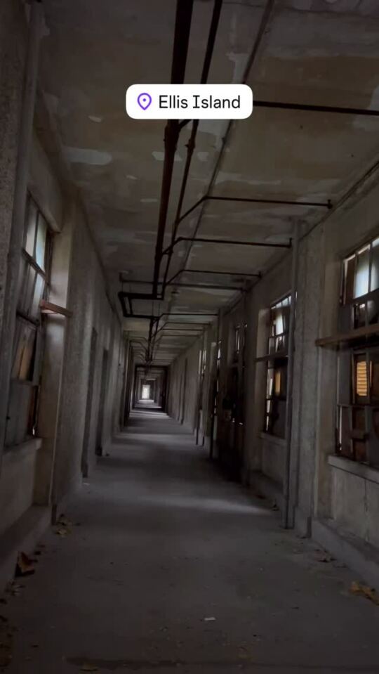 Ellis Island (Hard Hat Tour)