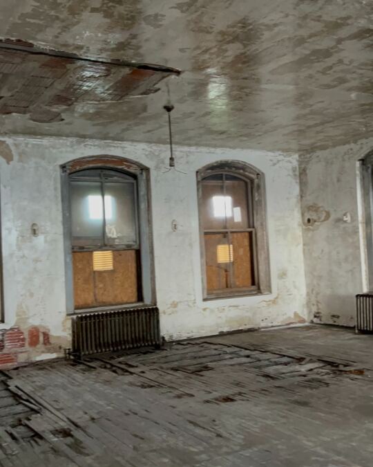 Ellis Island (Hard Hat Tour)