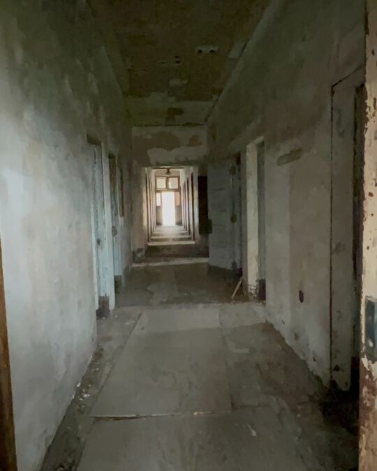 Ellis Island (Hard Hat Tour)