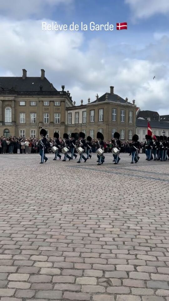 Relève de la Garde Royale du Danemark 25/04/2026 Amalienborg 🇩🇰