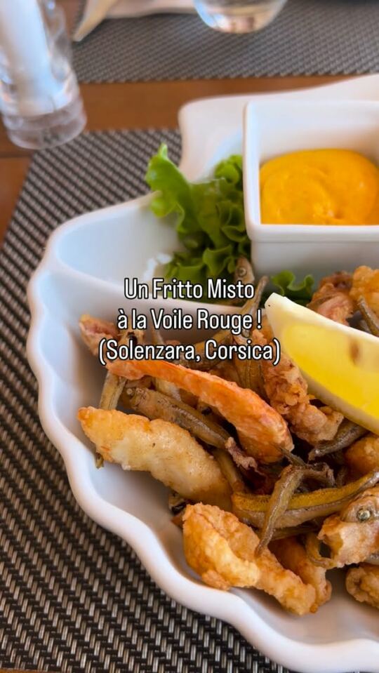 Un Fritto Misto à la Voile Rouge en entrée ce midi (1er Mai 2026) (Solenzara, Corsica).