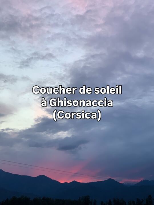 Coucher de soleil à Ghisonaccia (Corsica).