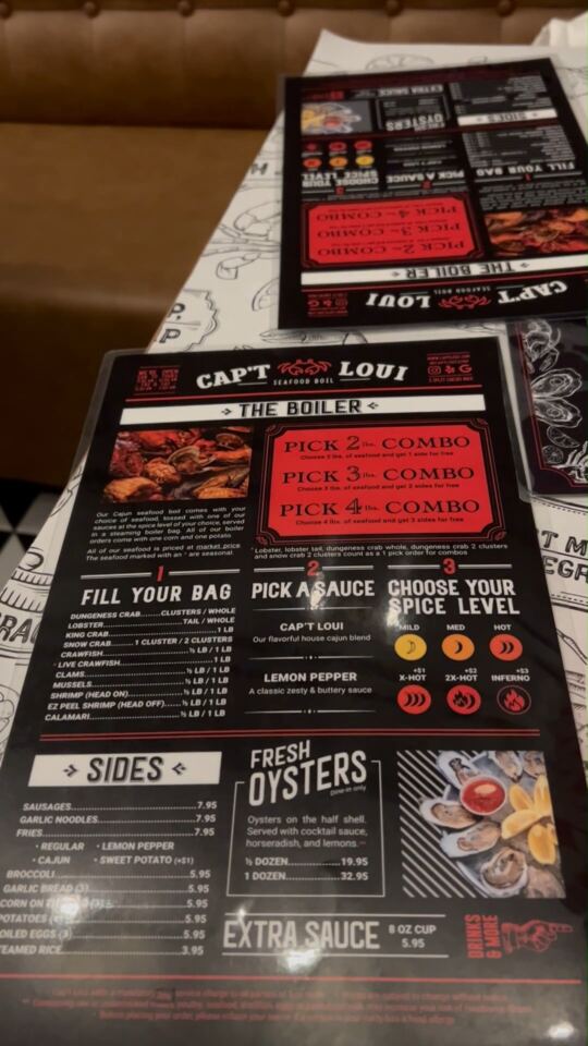 Seafood chez Cap't Loui.