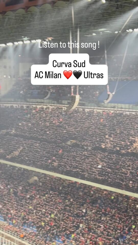 The best ultras in Italy 🇮🇹 and maybe in the world.