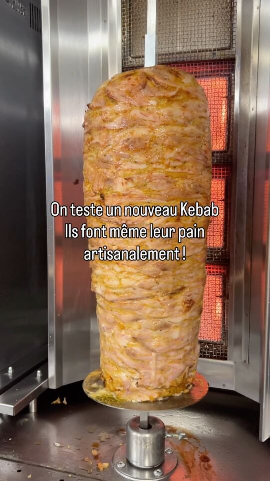 On teste ce soir un nouveau Kebab à Phalsbourg qui fait son pain artisanalement, c'est rare pour le souligner.