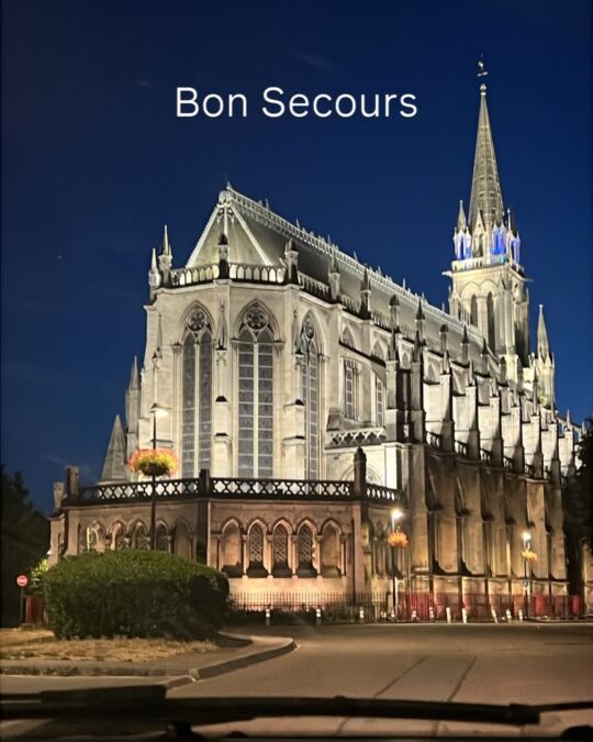 Je suis allé voir la Basilique Notre-Dame-de-Bon-Secours de Saint-Avold (c'est pas en Moselle, mais à Rouen).