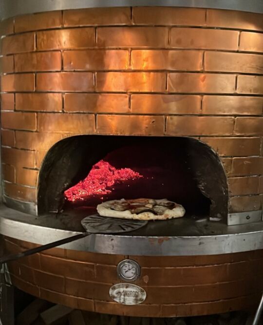 Quand la pizza Napolitaine est prête 🌋